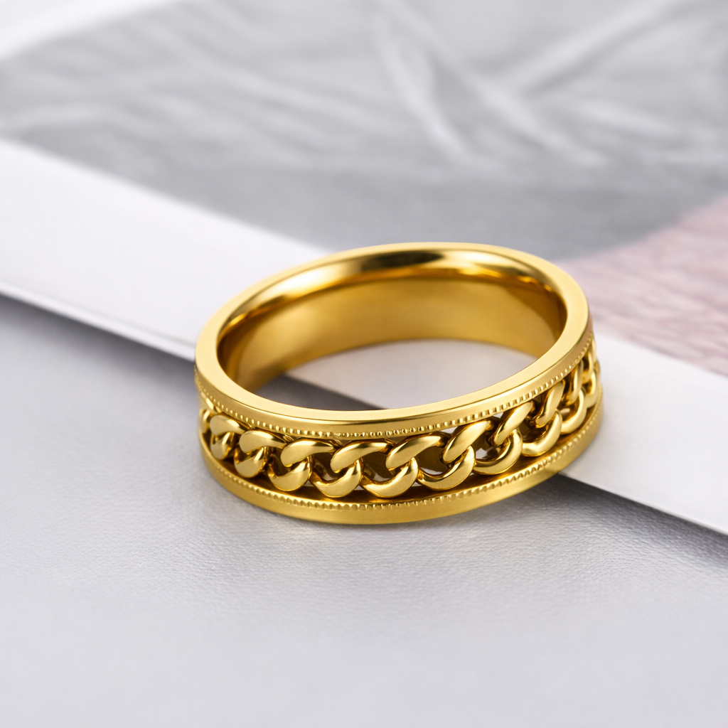Anillo Dorado Diseño Cadena - Estilo Moderno y Elegante