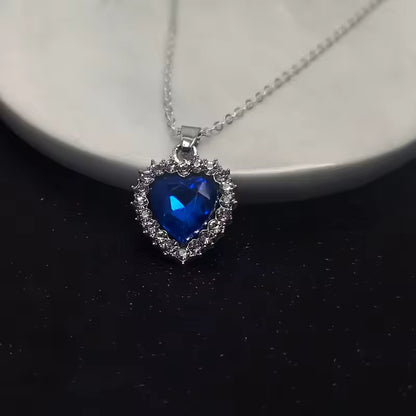 Collar Elegante con Piedra Preciosa - Joyería Fina